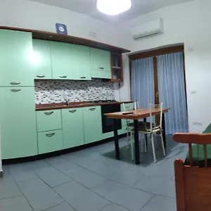 Flat House Apartamento Fiumicino